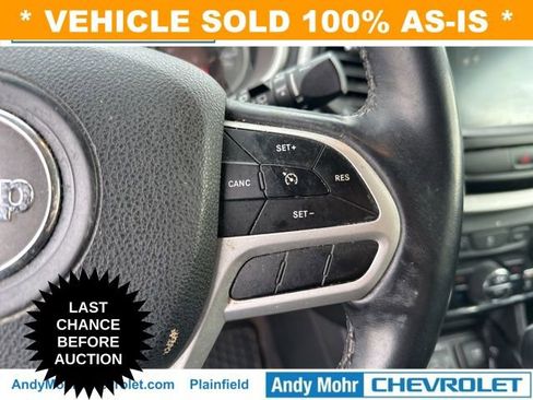 Used 2018 Jeep Cherokee Latitude Plus w/ Comfort/Convenience Group image 13