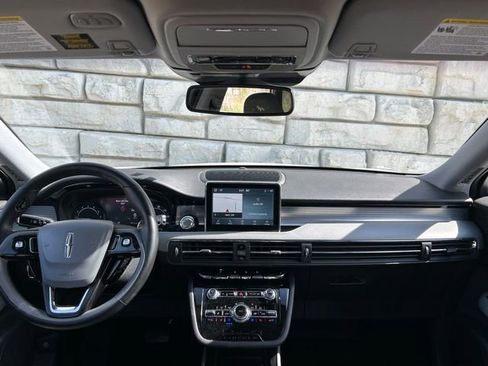 Used 2022 Lincoln Corsair AWD w/ Equipment Group 101A image 10