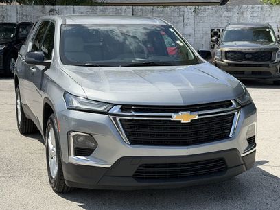 Used 2023 Chevrolet Traverse LS