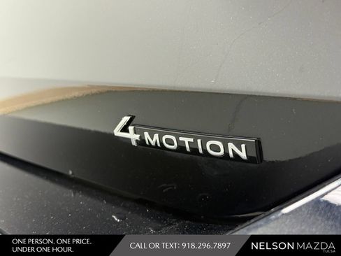 Used 2025 Volkswagen Tiguan SE R-Line AWD/4WD image 11