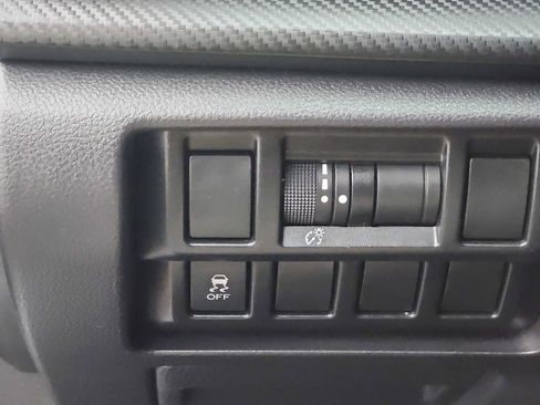 Used 2019 Subaru Impreza 2.0i Premium image 24