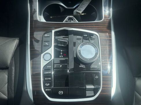 New 2026 BMW X7 xDrive40i AWD/4WD image 17