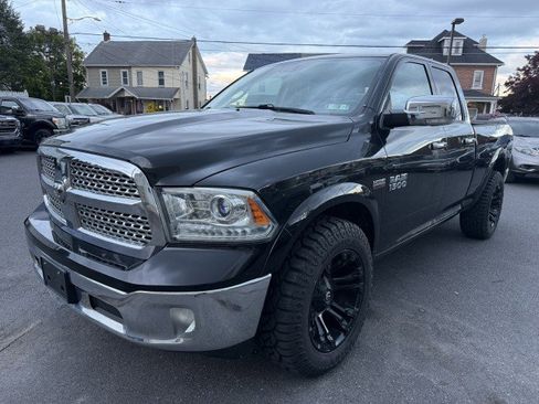 Used 2017 RAM 1500 Laramie AWD/4WD image 4