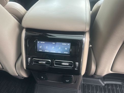 Used 2021 Lincoln Aviator Reserve w/ Equipment Group 208A AWD/4WD image 15