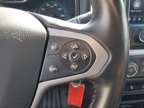 Used 2022 Chevrolet Colorado LT w/ Fleet Safety Package RWD image 12