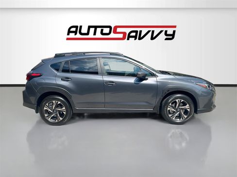 Used 2024 Subaru Crosstrek 2.0i Premium image 8