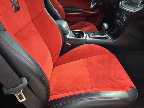Used 2022 Dodge Charger Scat Pack RWD image 19