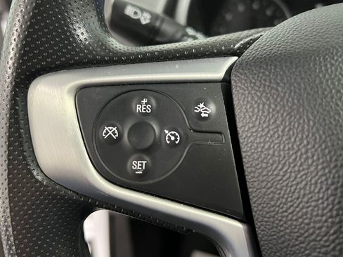 Used 2023 GMC Terrain SLE w/ Driver Convenience Package image 11