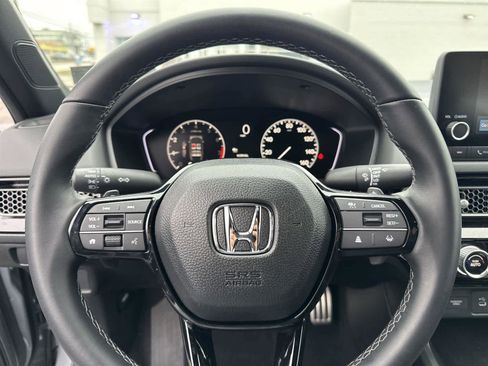 Used 2025 Honda Civic Sport image 18
