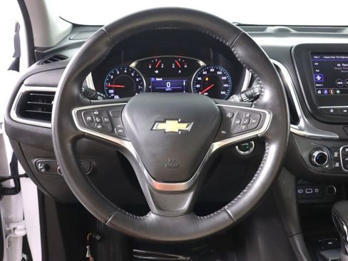 Used 2022 Chevrolet Equinox LT image 11