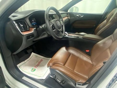 Used 2023 Volvo XC60 B6 Ultimate w/ Climate Package AWD/4WD image 10
