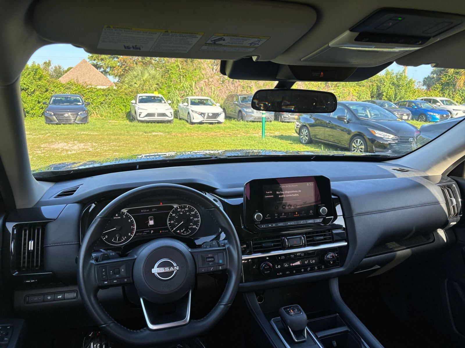 Used 2025 Nissan Pathfinder SV FWD image 35
