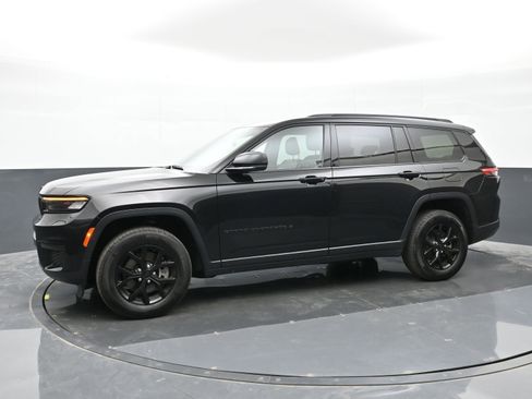 Used 2024 Jeep Grand Cherokee L Laredo image 8