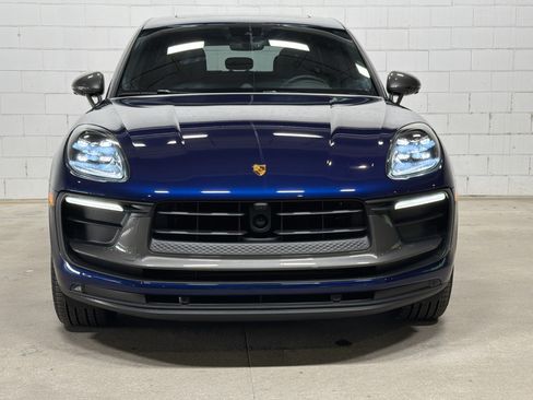 Certified 2026 Porsche Macan Turbo AWD/4WD image 9