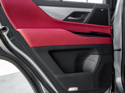 Used 2022 Lexus LX 600 F Sport w/ Accessory Package (Z1) image 32