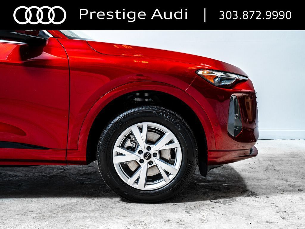 Used 2025 Audi Q5 Premium w/ Convenience Package AWD/4WD image 13
