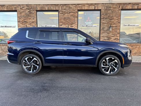 Used 2024 Mitsubishi Outlander SE image 6