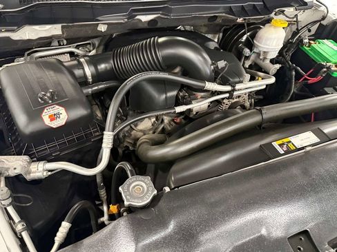 Used 2019 RAM 1500 Express w/ Wheel & Sound Group AWD/4WD image 38
