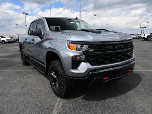 New 2026 Chevrolet Silverado 1500 Custom Trail Boss AWD/4WD image 2
