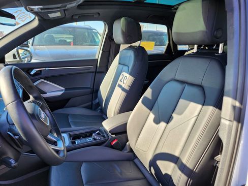 Certified 2023 Audi Q3 2.0T Premium w/ Convenience Package image 10