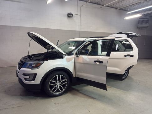 Used 2016 Ford Explorer Sport AWD/4WD image 9