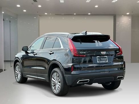 Used 2024 Cadillac XT4 Premium Luxury w/ Cold Weather Package FWD image 3
