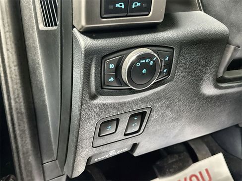 Used 2022 Ford F250 Platinum w/ FX4 Off-Road Package image 16