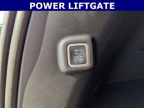 New 2026 Jeep Cherokee Laredo image 16