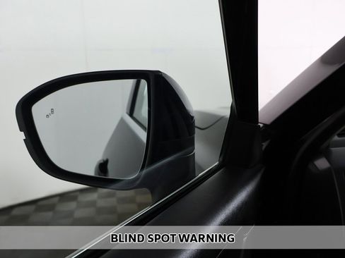 Used 2023 Nissan Pathfinder SL image 6