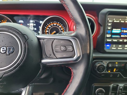 Used 2023 Jeep Wrangler Unlimited Rubicon w/ LED Lighting Group image 23