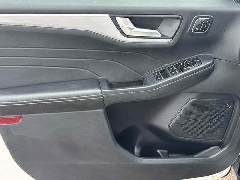 Used 2023 Ford Escape Platinum w/ Premium Technology Package image 24