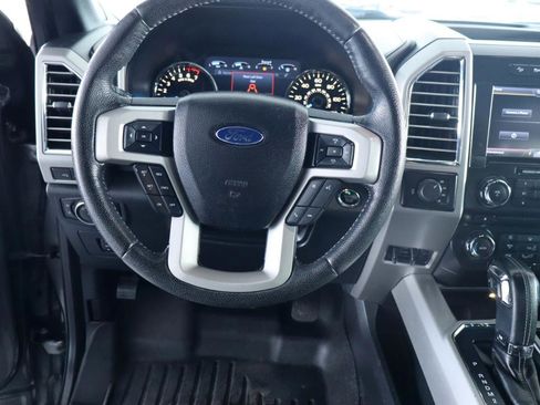Used 2015 Ford F150 Lariat image 18