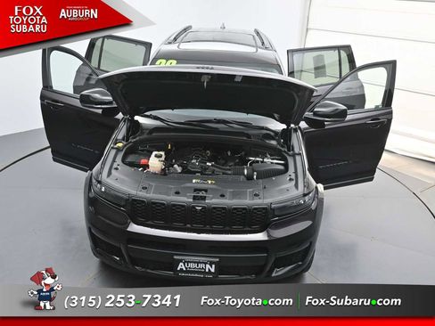 Used 2022 Jeep Grand Cherokee L Limited w/ Luxury Tech Group II AWD/4WD image 40