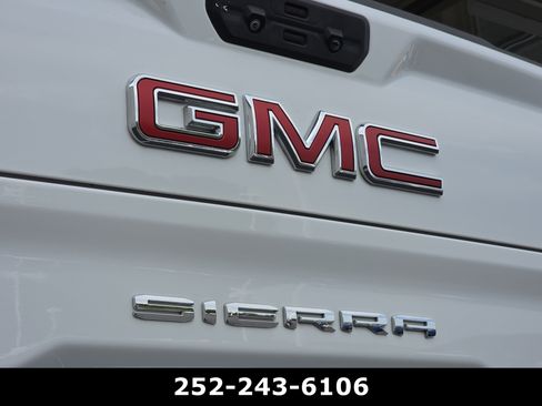 Used 2022 GMC Sierra 1500 Elevation w/ Elevation Premium Package AWD/4WD image 39