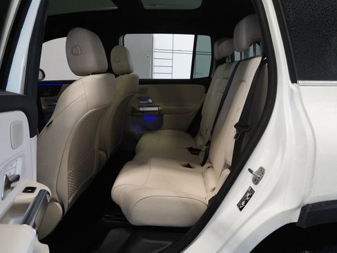 New 2026 Mercedes-Benz GLB 250 4MATIC image 16