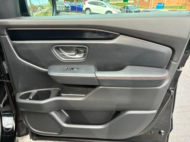 Used 2025 Honda Pilot TrailSport image 20