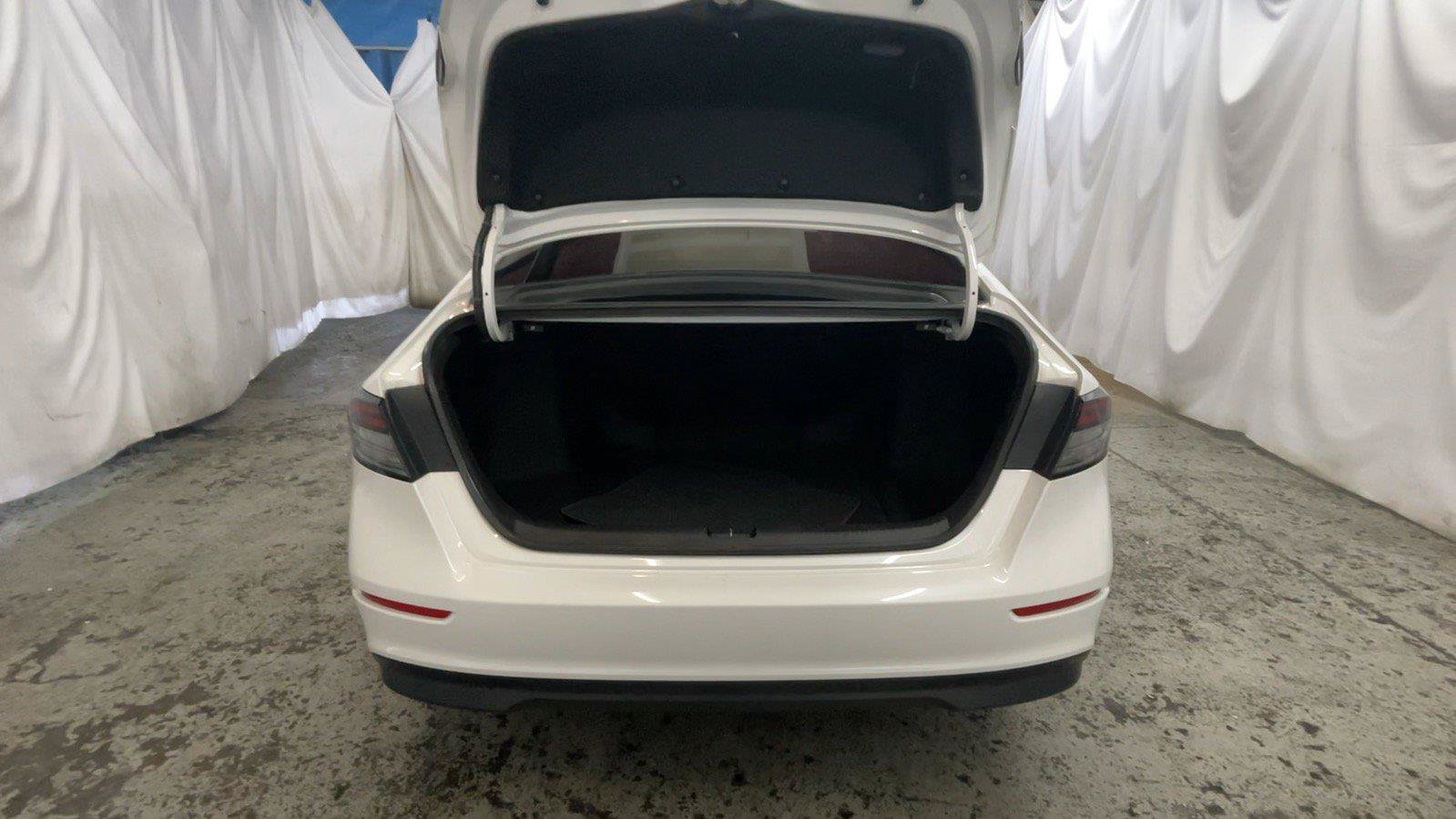 Certified 2025 Honda Accord SE image 20