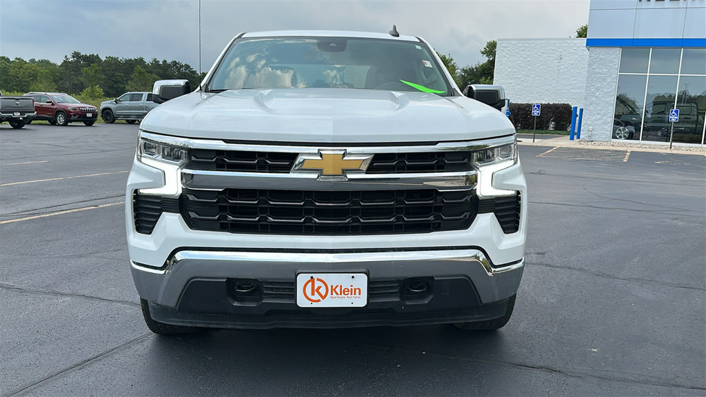 Used 2025 Chevrolet Silverado 1500 LT w/ Work Truck Package AWD/4WD image 2