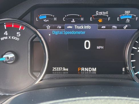 Used 2022 Ford F450 Platinum w/ FX4 Off-Road Package image 25