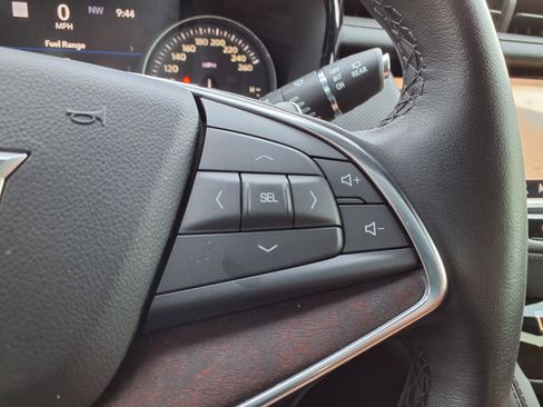 Used 2024 Cadillac XT5 Sportv w/ Technology Package AWD/4WD image 15