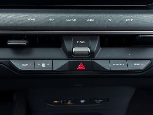 Used 2024 Kia EV9 Light Long Range image 25