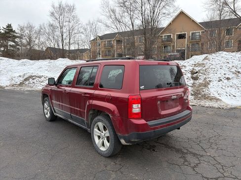Used 2014 Jeep Patriot Latitude image 5