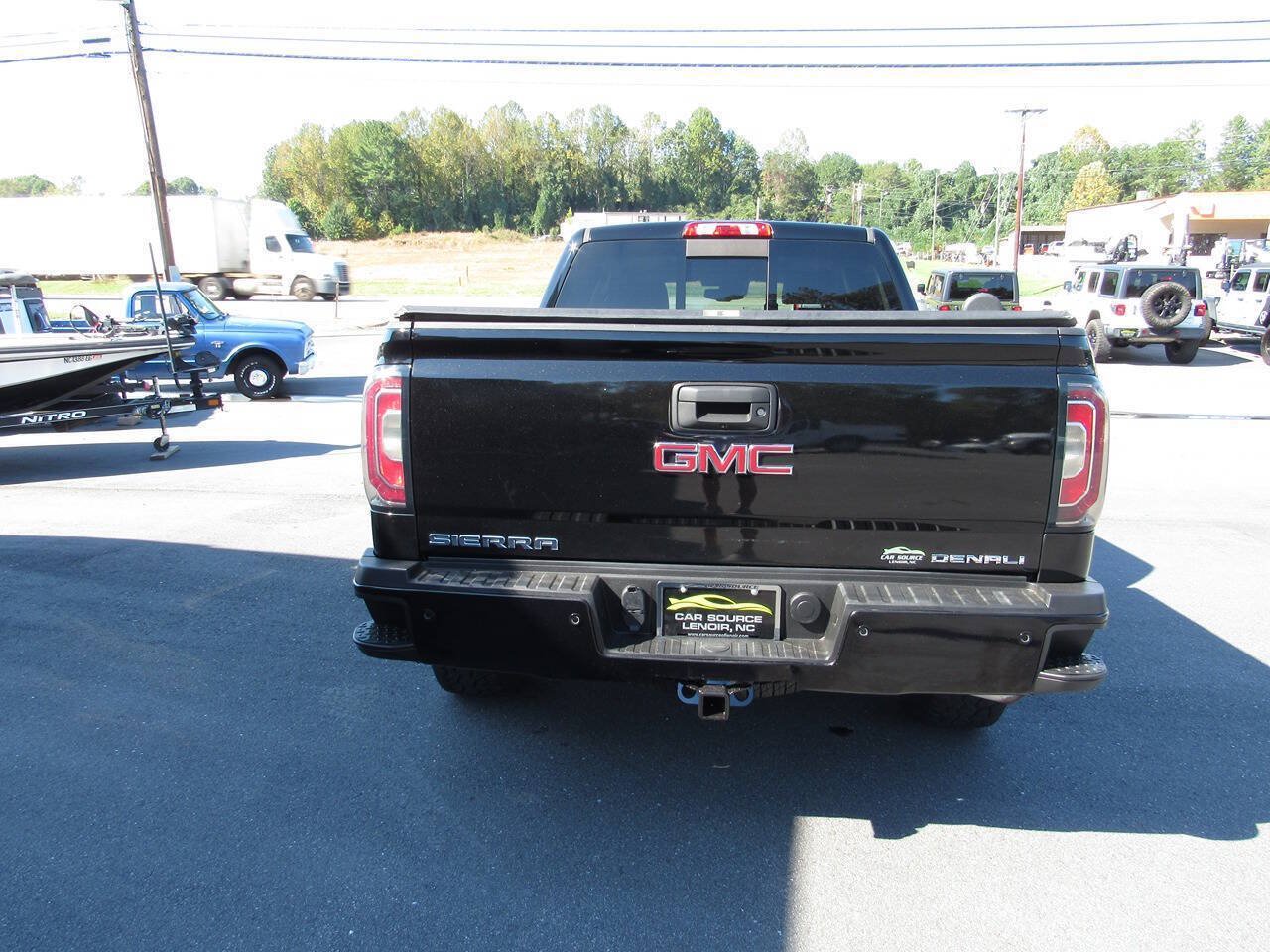Used 2017 GMC Sierra 1500 Denali AWD/4WD image 5