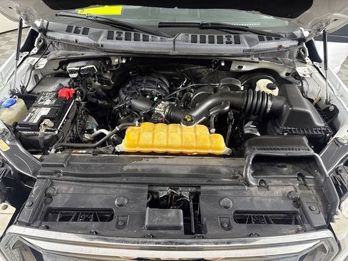 Used 2017 Ford F150 XLT image 10