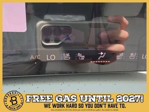 New 2027 Buick Enclave Avenir w/ LPO, Floor Liner Package FWD image 23