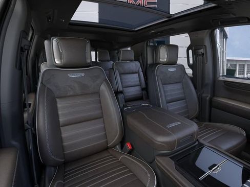 New 2026 GMC Yukon Denali Ultimate AWD/4WD image 16