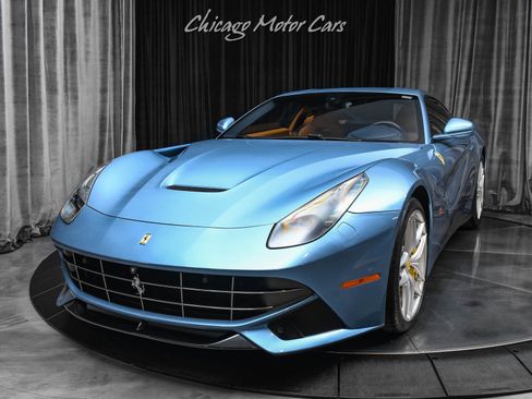 Used 2017 Ferrari F12 Berlinetta RWD image 2