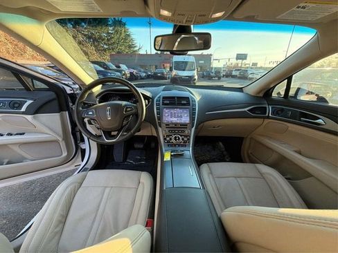Used 2019 Lincoln MKZ Reserve image 27