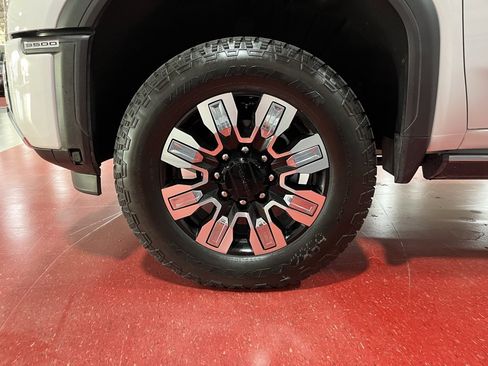 Used 2025 GMC Sierra 3500 Denali w/ Denali Reserve Package image 10