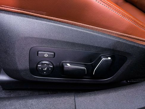Used 2025 BMW M3 Competition w/ Executive Package AWD/4WD image 22
